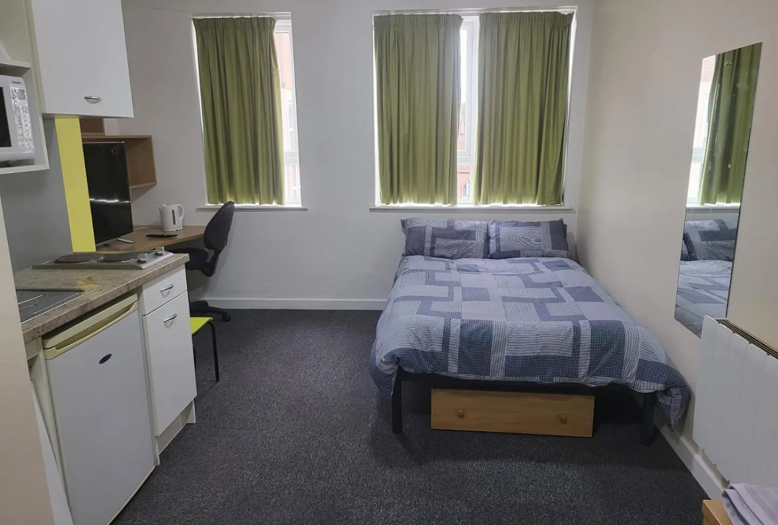 Comfort Meets Convenience Birmingham Apartmán